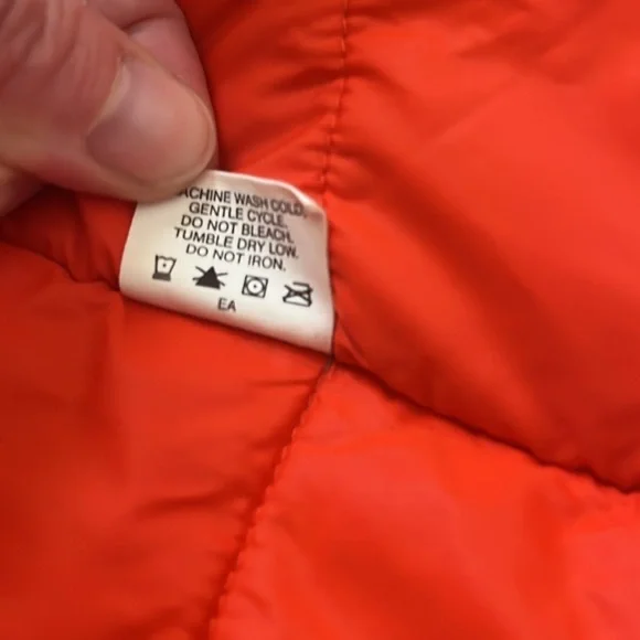 Hanna Andersson Reversible Puffer Vest Size 120 - Picture 7 of 14